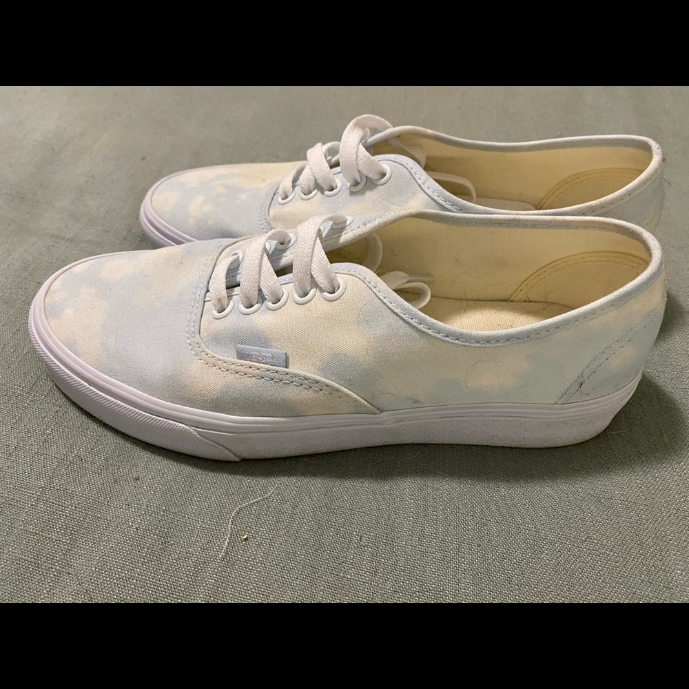 Blue/ White Tie Dye / Cloud Vans size 9.5